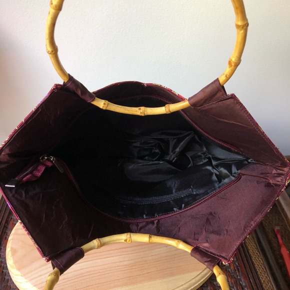 Handbag - Picture 2 of 3